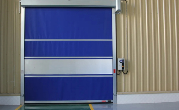 选择长武快速长武卷帘门时的注意事项