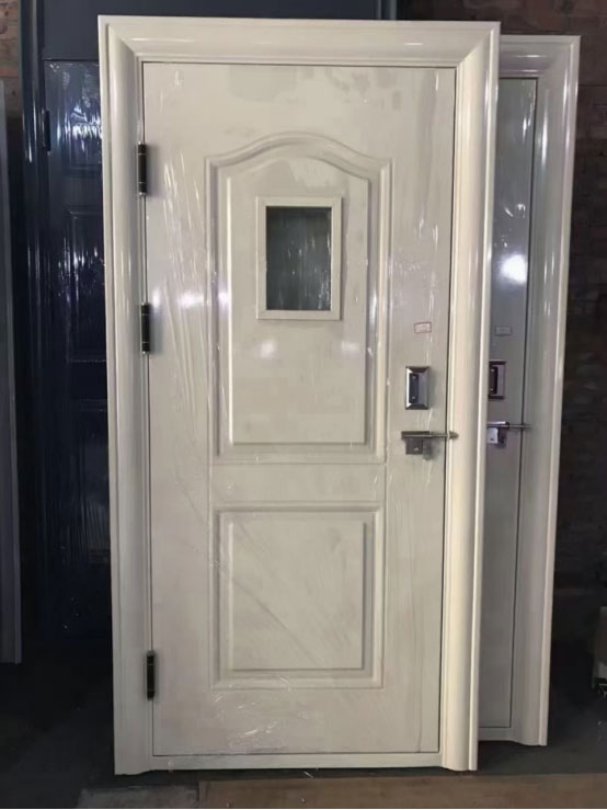 长武学校教室门