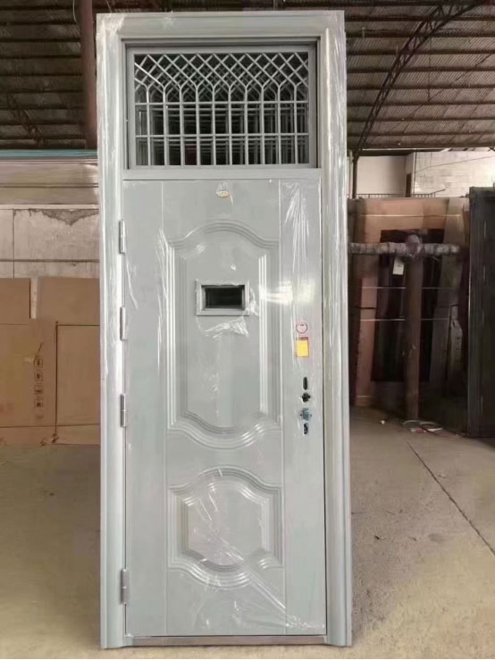 长武学校教室门