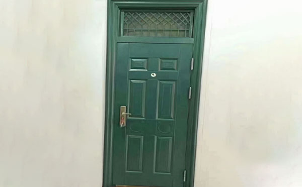 长武学校教室门