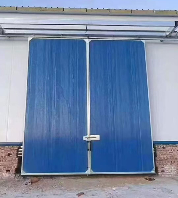 长武工业门在大型仓储物流通道中的应用实例