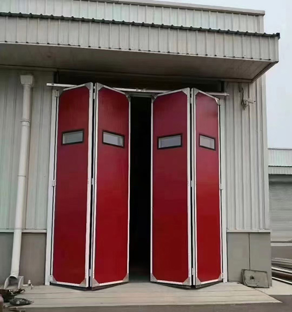 长武工业折叠门在大型装配车间出入口的应用实例